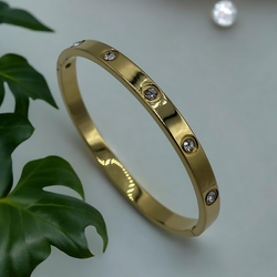 Elegant Gold-Plated Bracelet with Crystal Accents | WristWondersPro® - Luxury Defined for Men